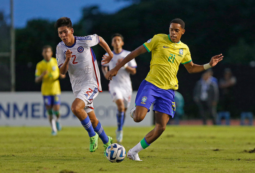 哥伦比亚轻取日本，布鲁诺制霸全场