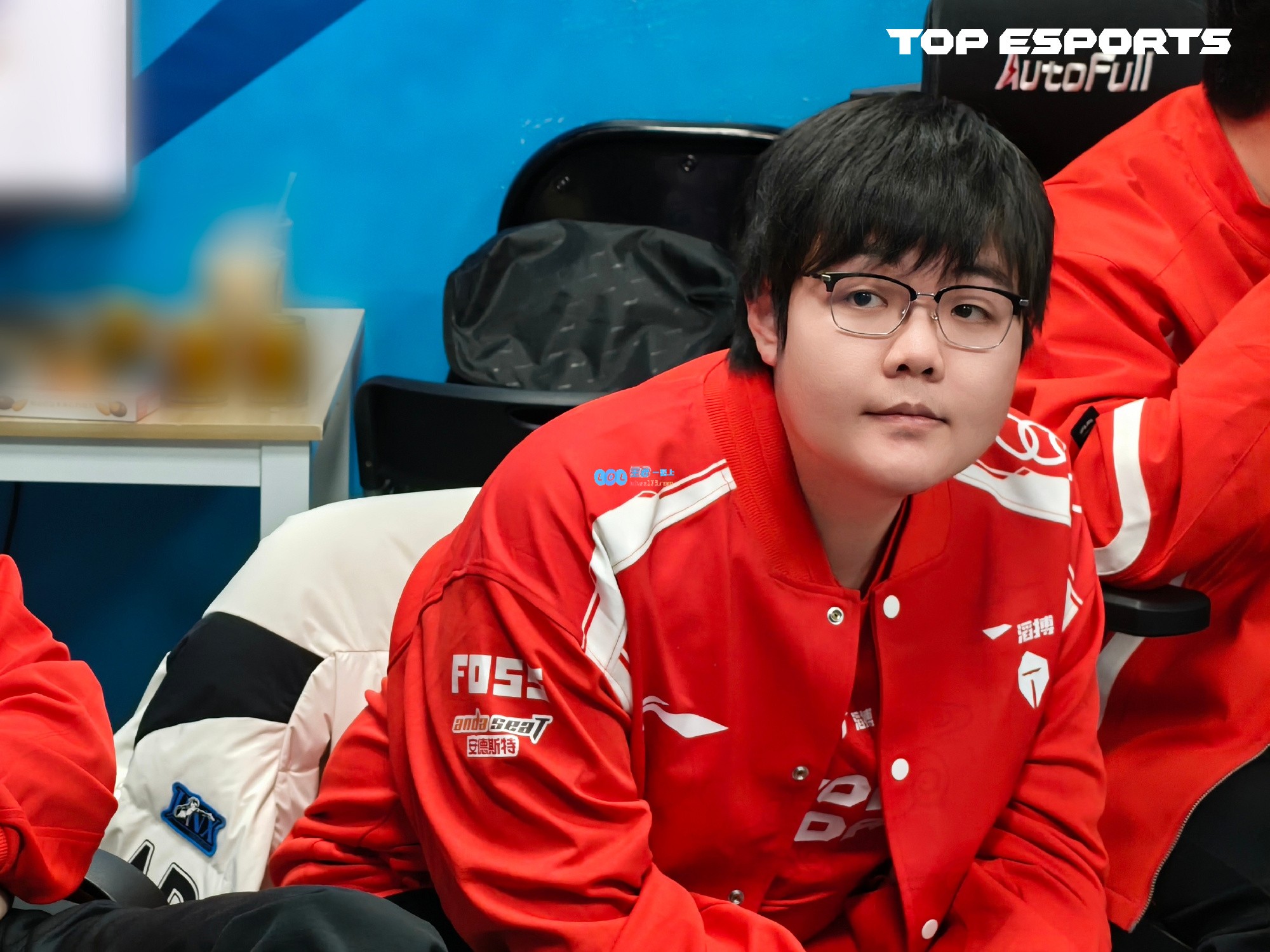 XL轻取JDGaming，Peanut关键制胜的简单介绍