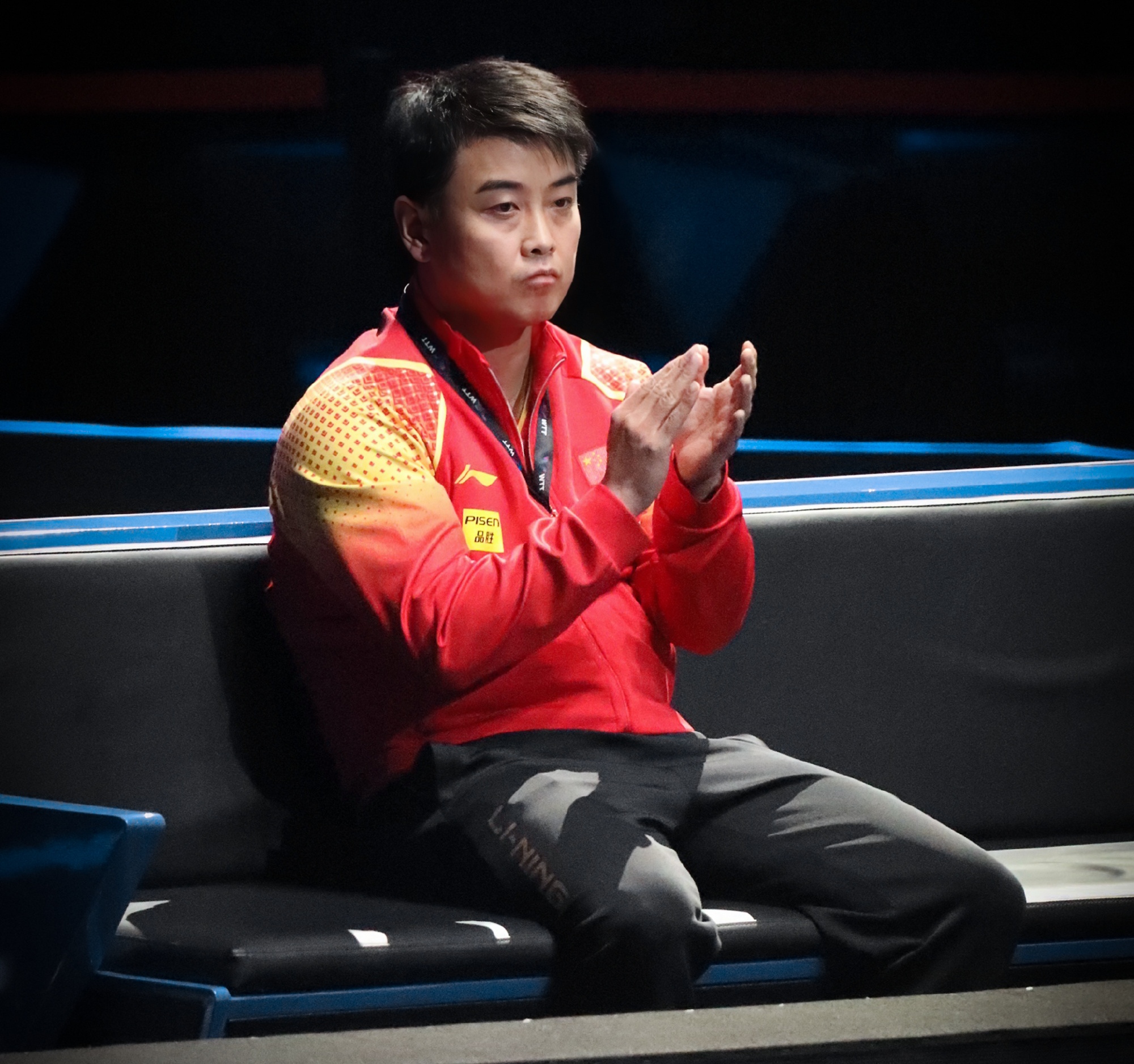 奥地利队轻取中国队,王皓点燃赛场 奥地利队轻取中国队,王皓点燃赛场