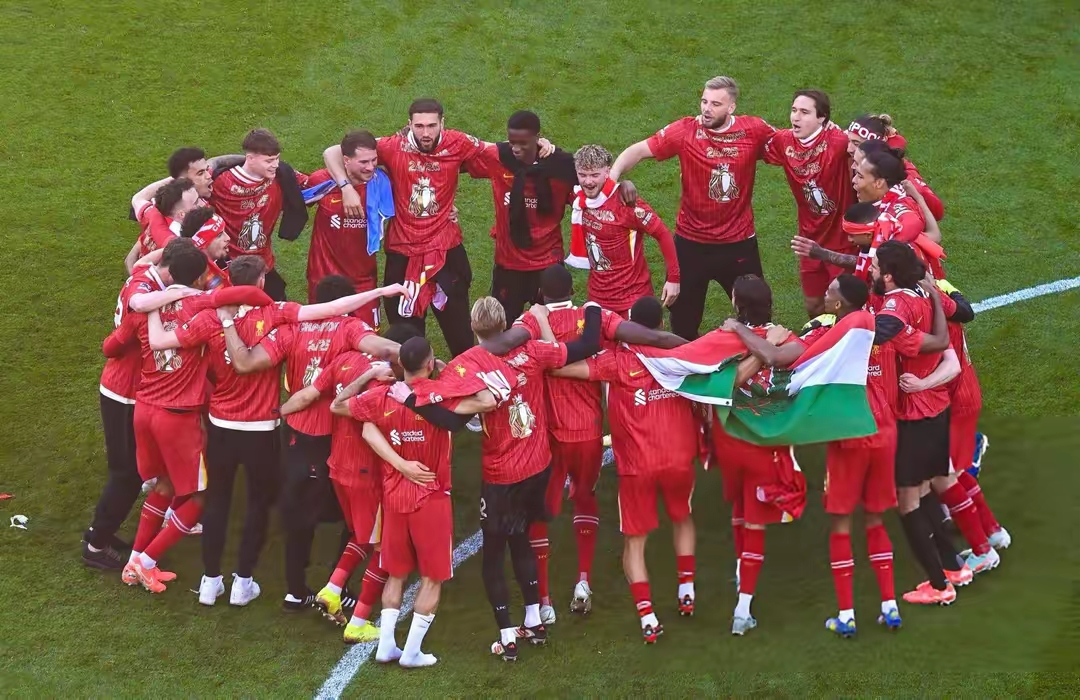 利物浦横扫美国,孔德带队取胜 利物浦横扫美国,孔德带队取胜