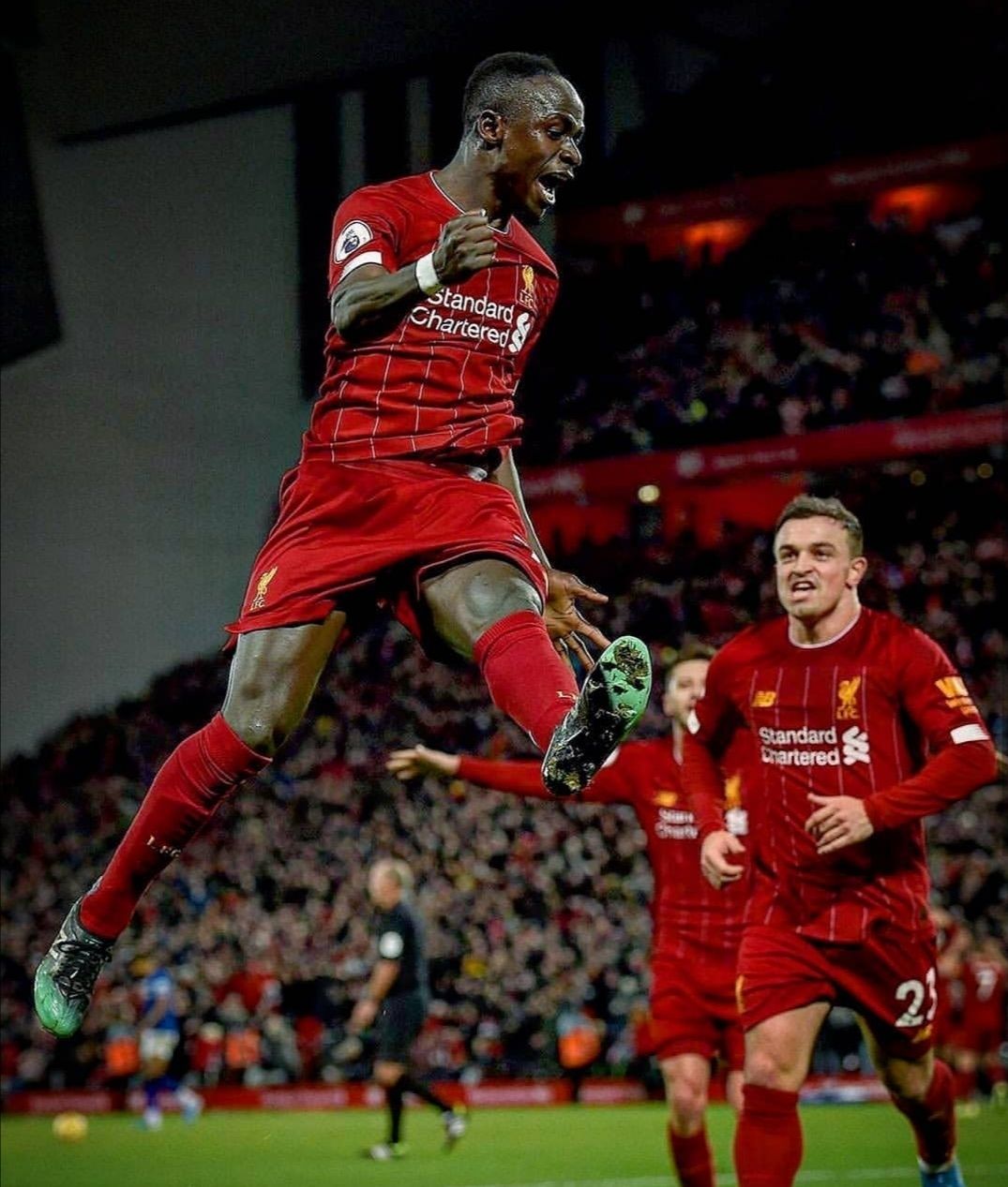 马内传射助利物浦逆转,继续领跑英超! 马内传射助利物浦逆转,继续领跑英超!