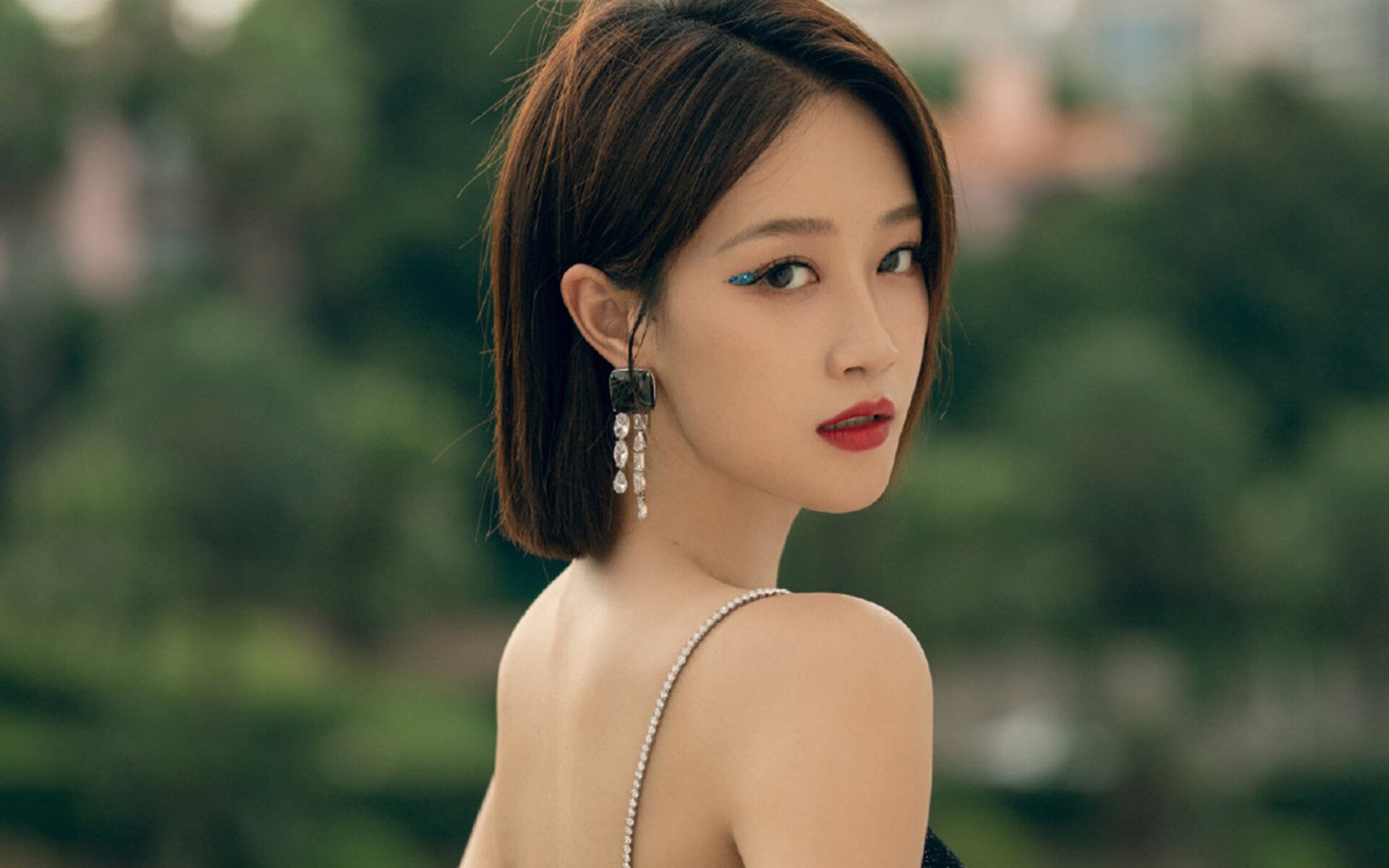 当东方铁壁遇见西方魔法，拉梅洛·鲍尔如何用一场比赛重新定义拆解防守