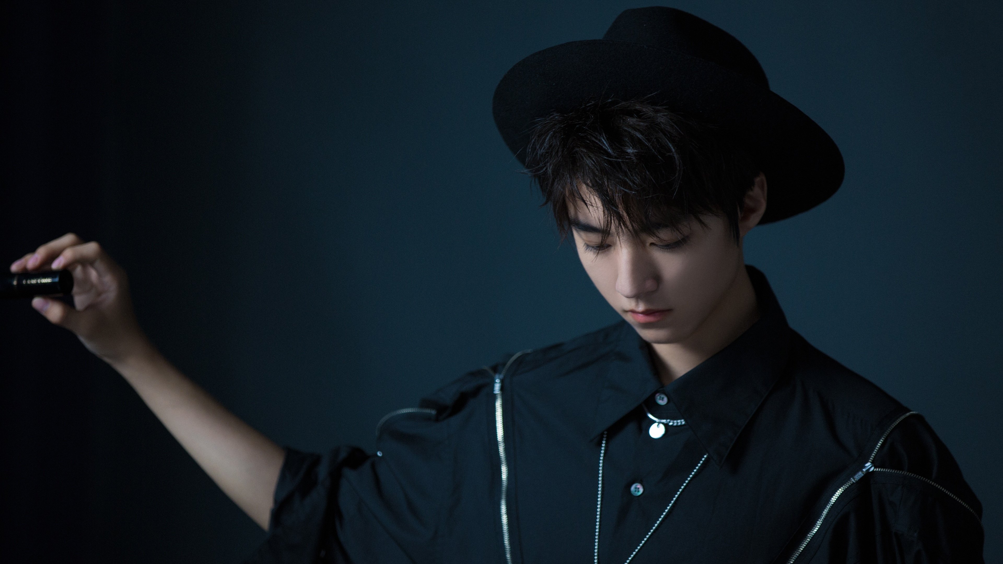 赖斯一锤定音成天王山之战主宰，塞内加尔惊天逆转里昂书写黑马传奇